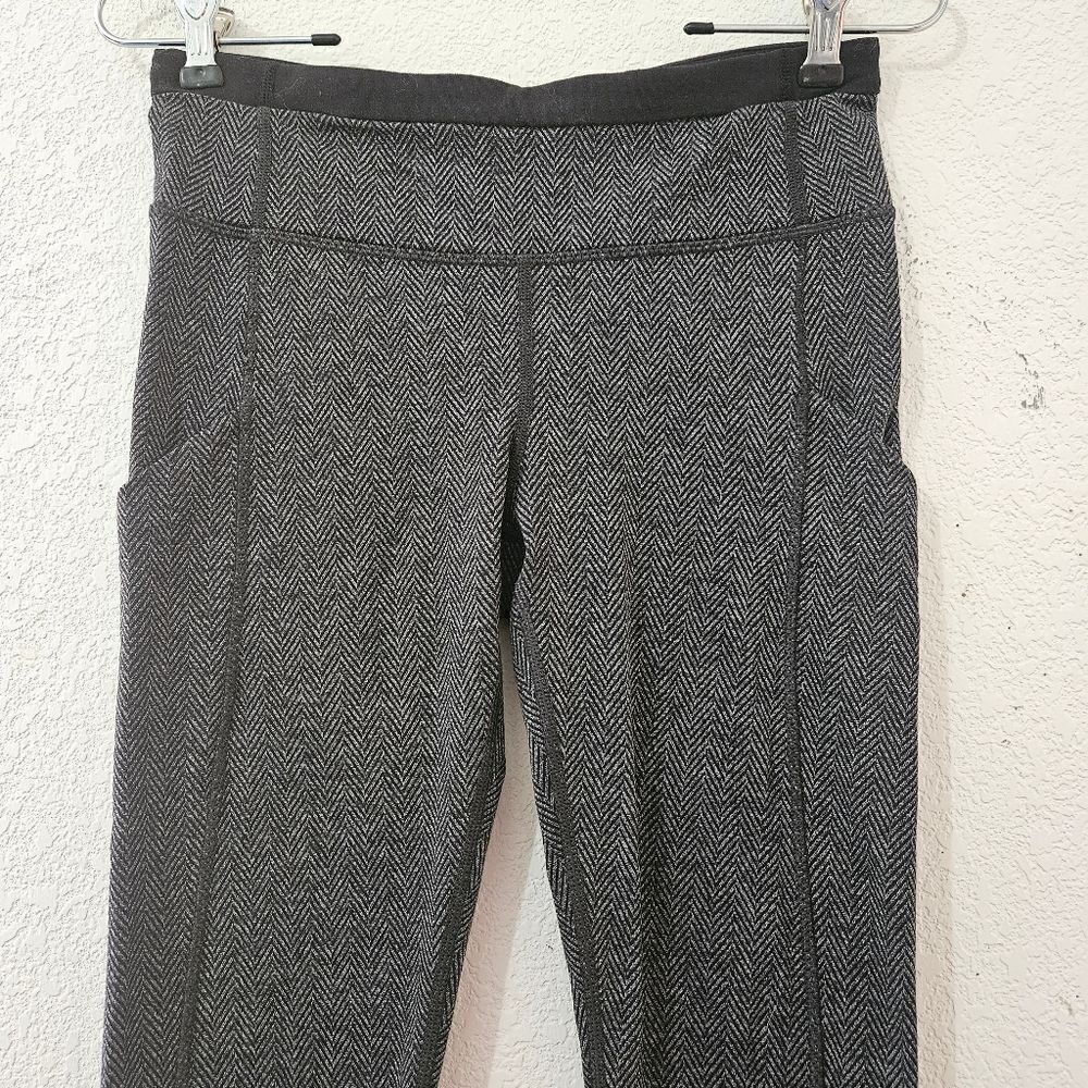 Lululemon Athletica Speed Tight II herringbone pattern, tagless - Picture 3 of 11